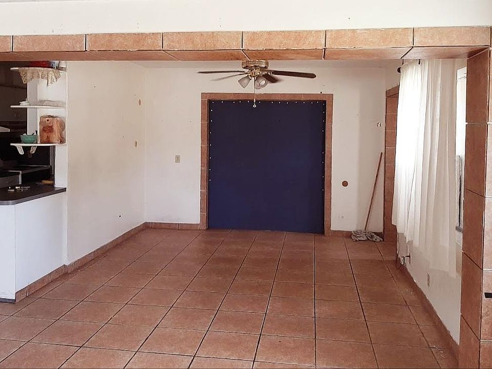 2nd image of 4210 SW 51st St