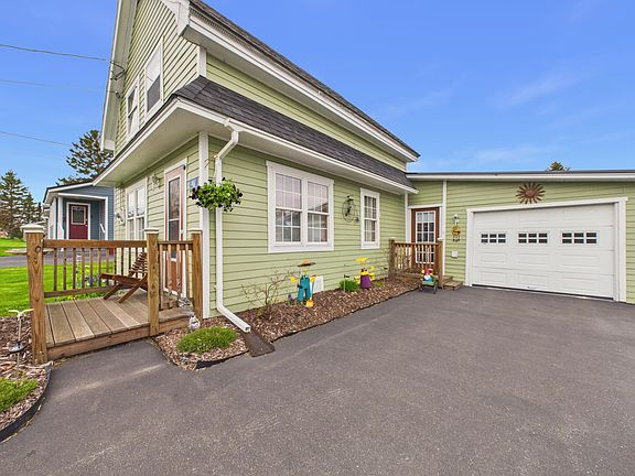 2nd image of 186 Champlain Street