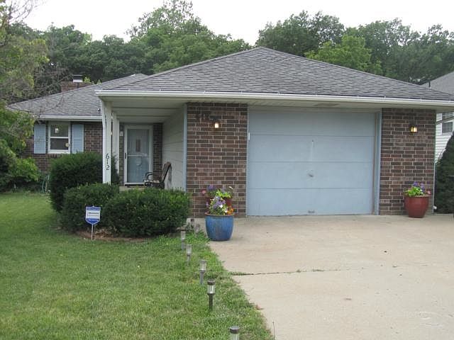 1st image of 612 Silver Hill Dr