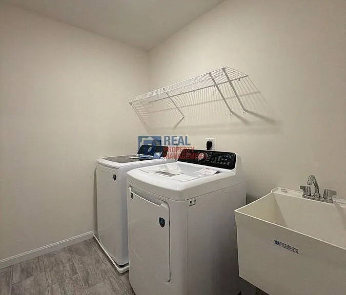 3072 Simpson Ct — Photo 18