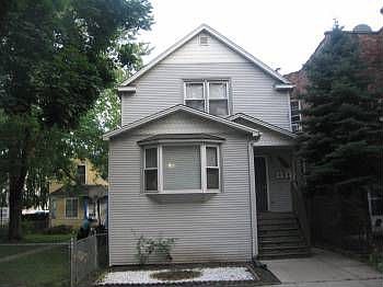 1st image of 3247 W Belle Plaine Ave