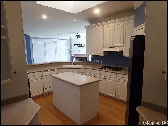 209 Chalamont Ln — Photo 5