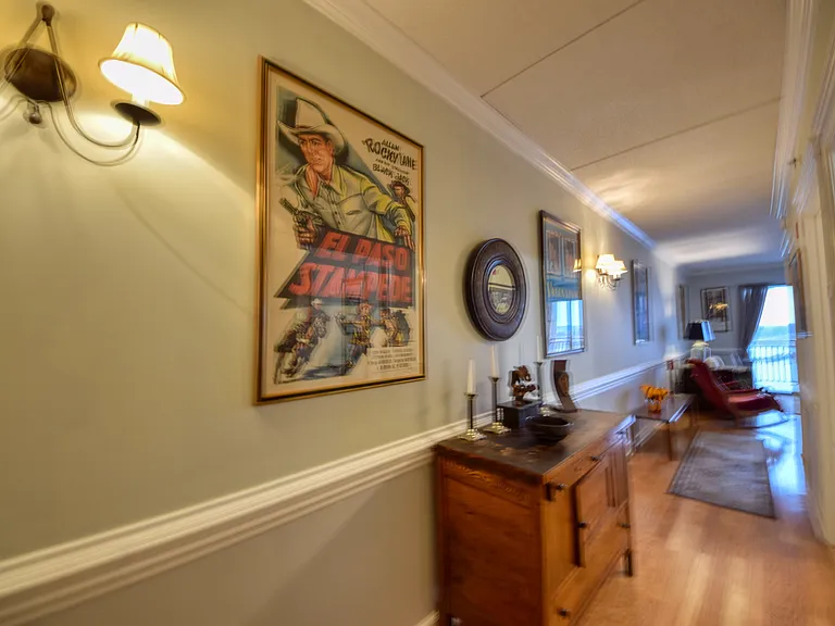 106 N Water St — Photo 15