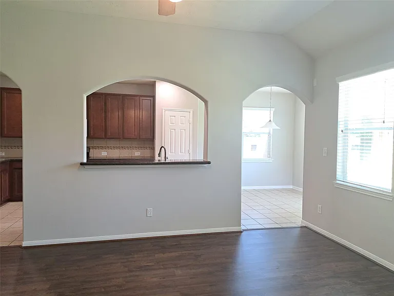26315 Fox Ridge Ln — Photo 9