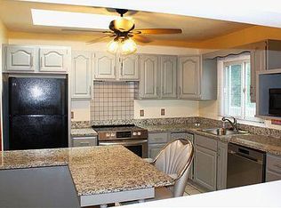 113 Claire Rd, Syracuse, NY 13214