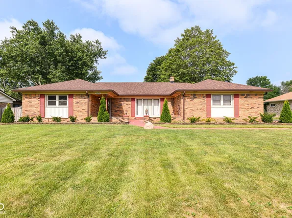 3426 S Leonard Rd, New Palestine, IN 46163