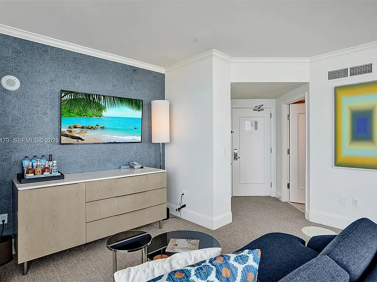 4401 Collins Ave #1503 — Photo 9
