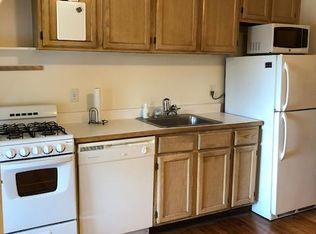 33 Holcomb Ave #3A, Stamford, CT 06906