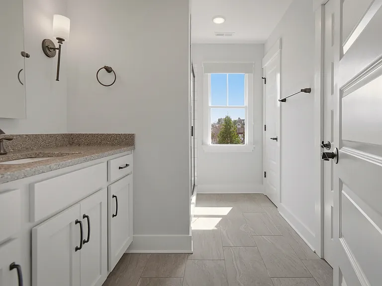 3718 Graythorne Dr — Photo 46