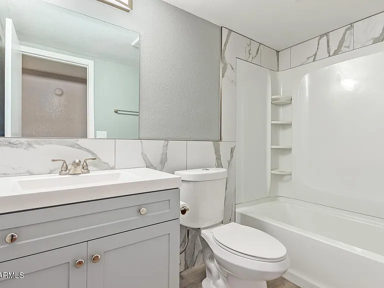 7716 W Cora Ln — Photo 7