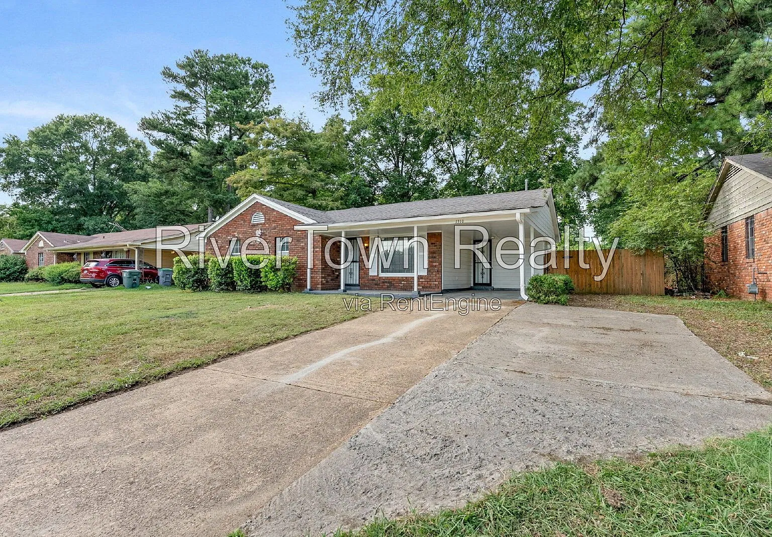 3 bed, 1.5 bath, 1504 sqft, $1,595 — Photo 2