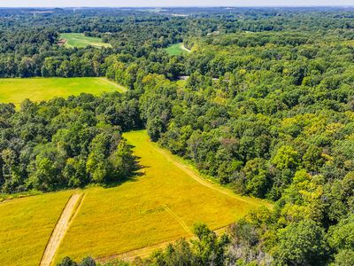 4 E Scotland Rd, Bloomfield, IN, 47424