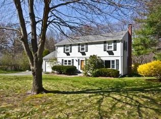 11 Wallace Rd, Wayland, MA 01778