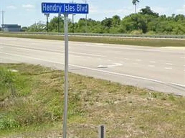 8 HENDRY ISLES BLVD, CLEWISTON, FL 33440