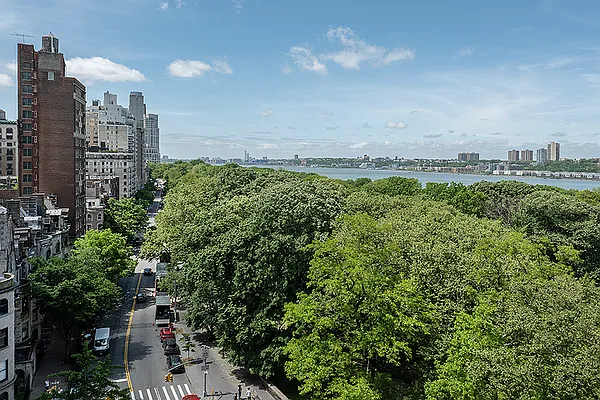 Rented by Rita S Citrin, LREB | media 4