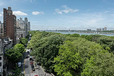 Rented by Rita S Citrin, LREB