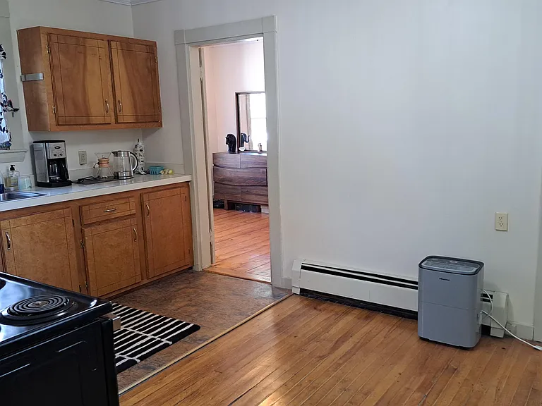 16 E Elm St #1 — Photo 22