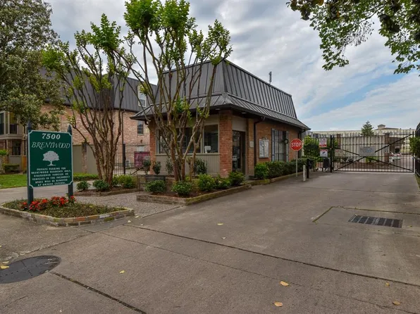 2400 N Braeswood Blvd APT 105, Houston, TX 77030