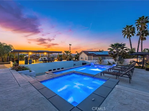 22239 Loch Lomond Dr, Canyon Lake, CA 92587