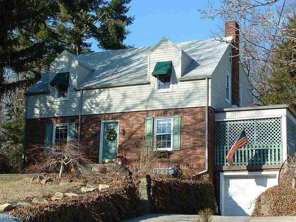 1st image of 141 E Lawn St