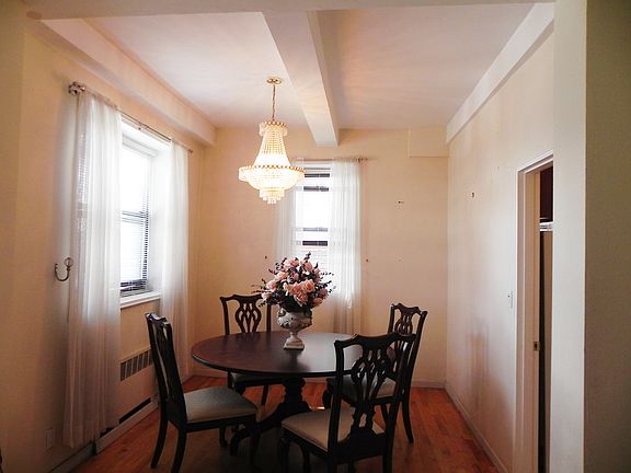 Separate formal dining room. Unit is a "Junior 4" meaning this room can be made into a second bedroom.