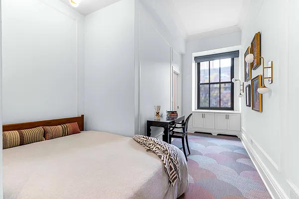 Sold by Douglas Elliman | media 12