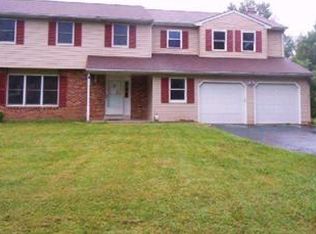 680 Brighton Dr, Hatfield, PA 19440