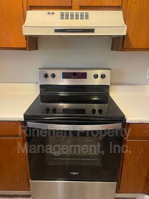 2 bed, 2.0 bath, 900 sqft, $1,385 — Photo 3