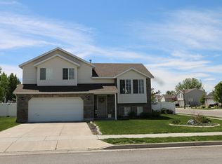 2457 W 1725 N, Clinton, UT 84015