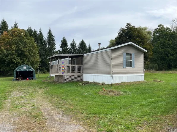 260 Rainbow Shores Rd, Pulaski, NY 13142
