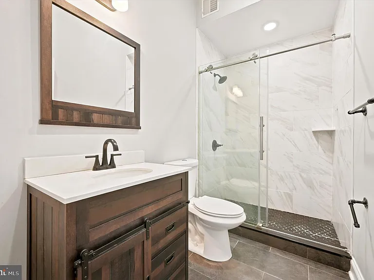 3220 W Diamond St #2 — Photo 14