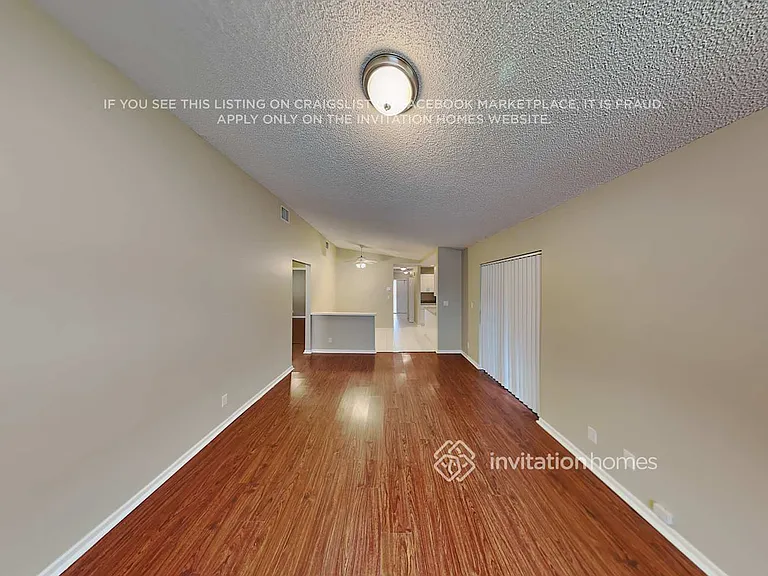 7540 NW 21st Ct — Photo 4
