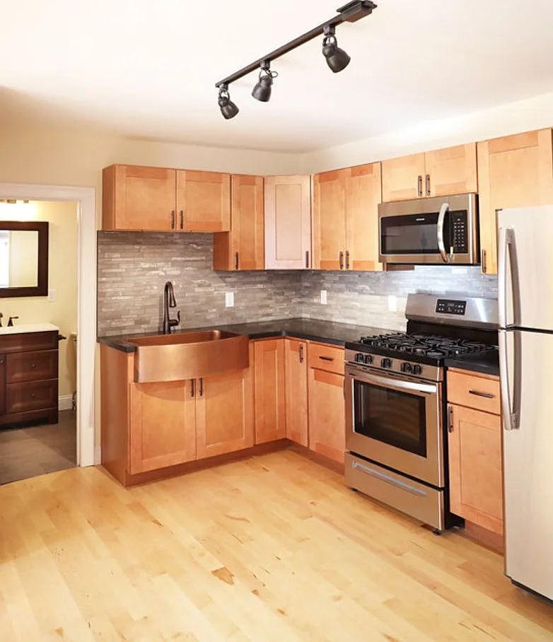 6-8 Chase Street — Photo 2
