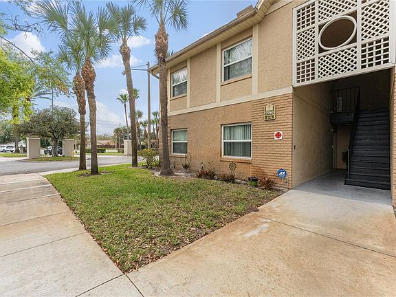 4th image of 9950 Turf Way APT 4