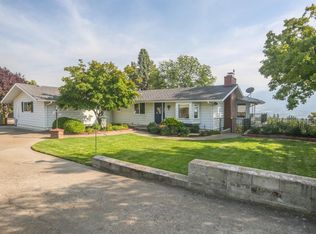 120 Pilot View Dr, Ashland, OR 97520