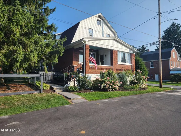 1327 Jackson Ave, Altoona, PA 16602