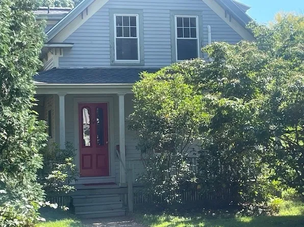 155 Belknap St, Concord, MA 01742