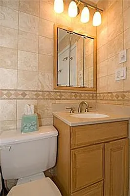 Sold by Fenwick Keats Real Estate | media 4