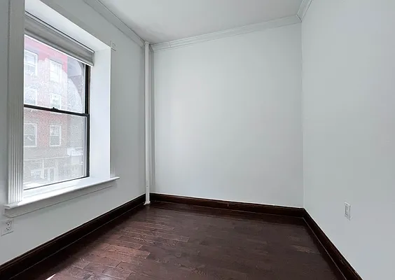 Rented by Kahen Properties | media 14