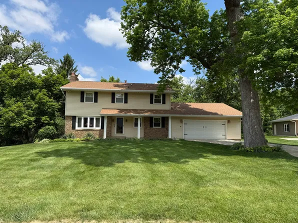 323 Bailey Ct, Princeton, IL 61356