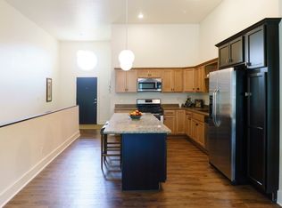 316 Sunflower Dr, Ames, IA 50014