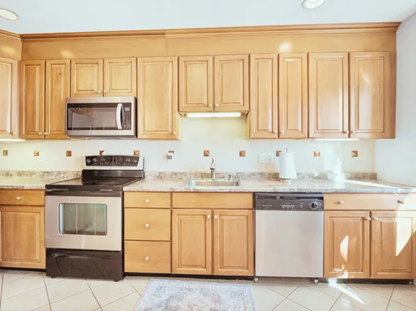 47 Campbell St Floor 2, Woburn, MA 01801
