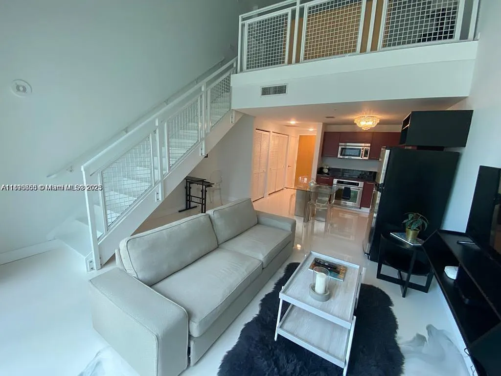 Vizcayne North Condo — Photo 4