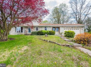 20 Ruel Ave, Hanover, PA 17331