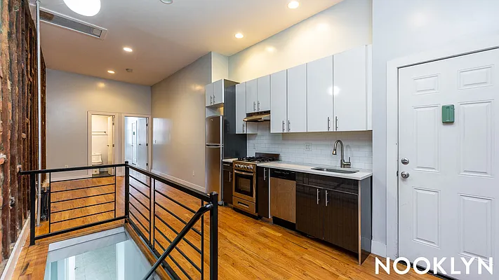 Rented by Nooklyn NYC LLC | media 23