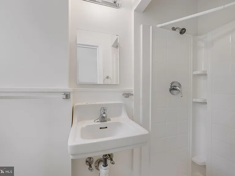 2726 N Washington Blvd #1 — Photo 16