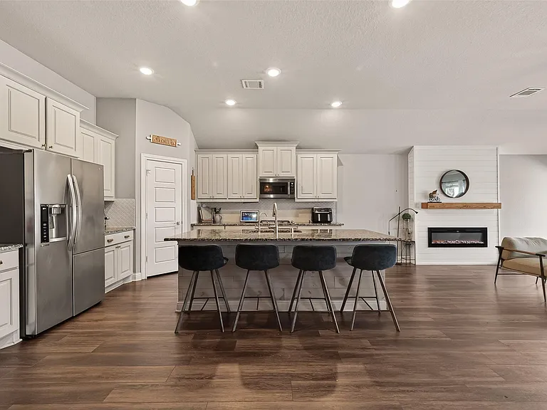 1643 Pickford Knolls Ln — Photo 11