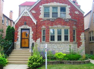 6118 W Nelson St, Chicago, IL 60634