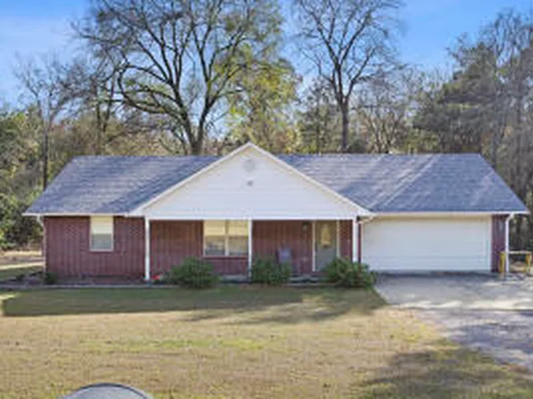 97 Hollow Ln, Russellville, AR 72802