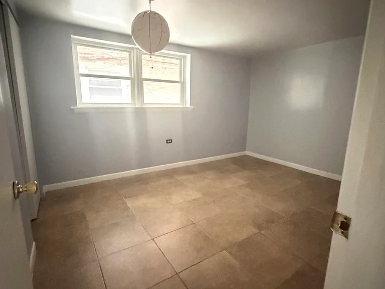 7732 W Addison St #G — Photo 19